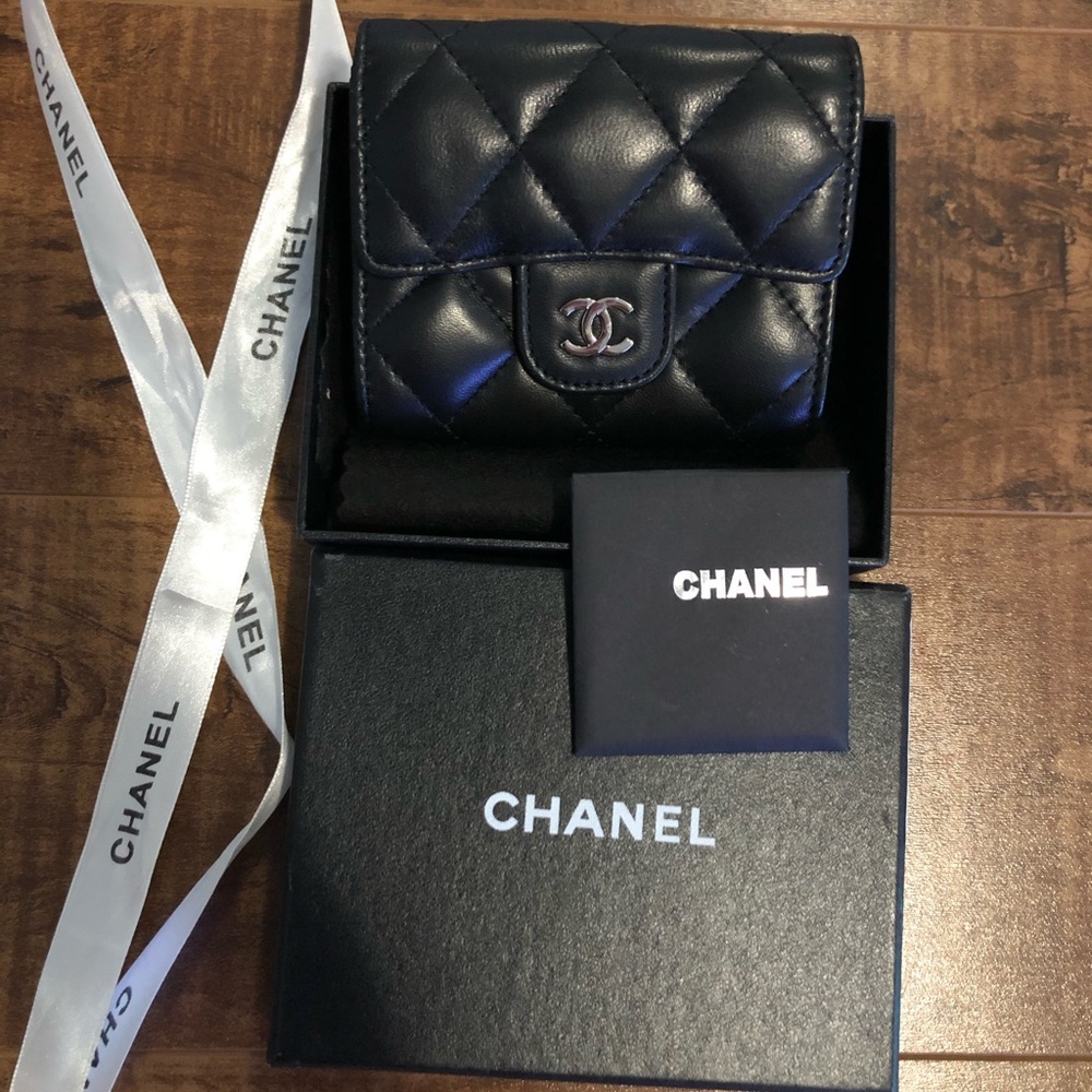 SOLD Chanel Flap CardHolder/Wallet - Picture 1 of 6